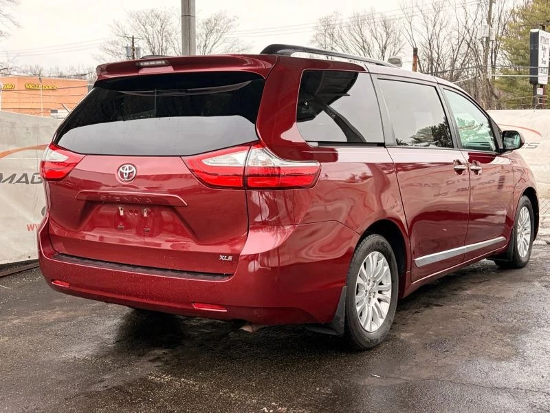 2016 Toyota Sienna 3rd Gen - Image 9 of 12