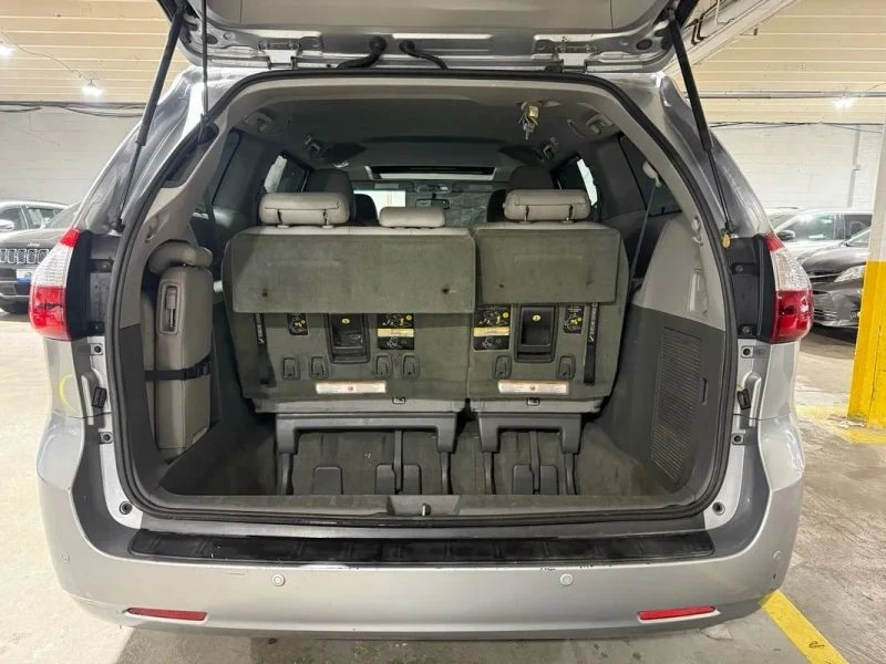 2016 Toyota Sienna 3rd Gen - Image 7 of 12