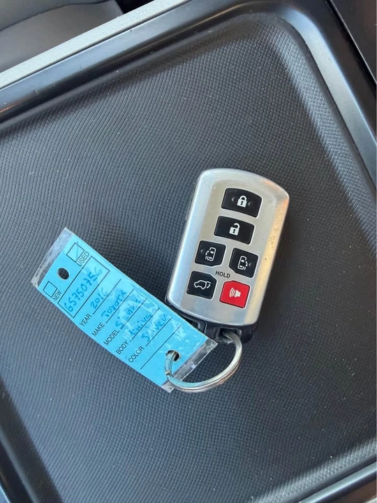 2016 Toyota Sienna 3rd Gen - Image 16 of 16