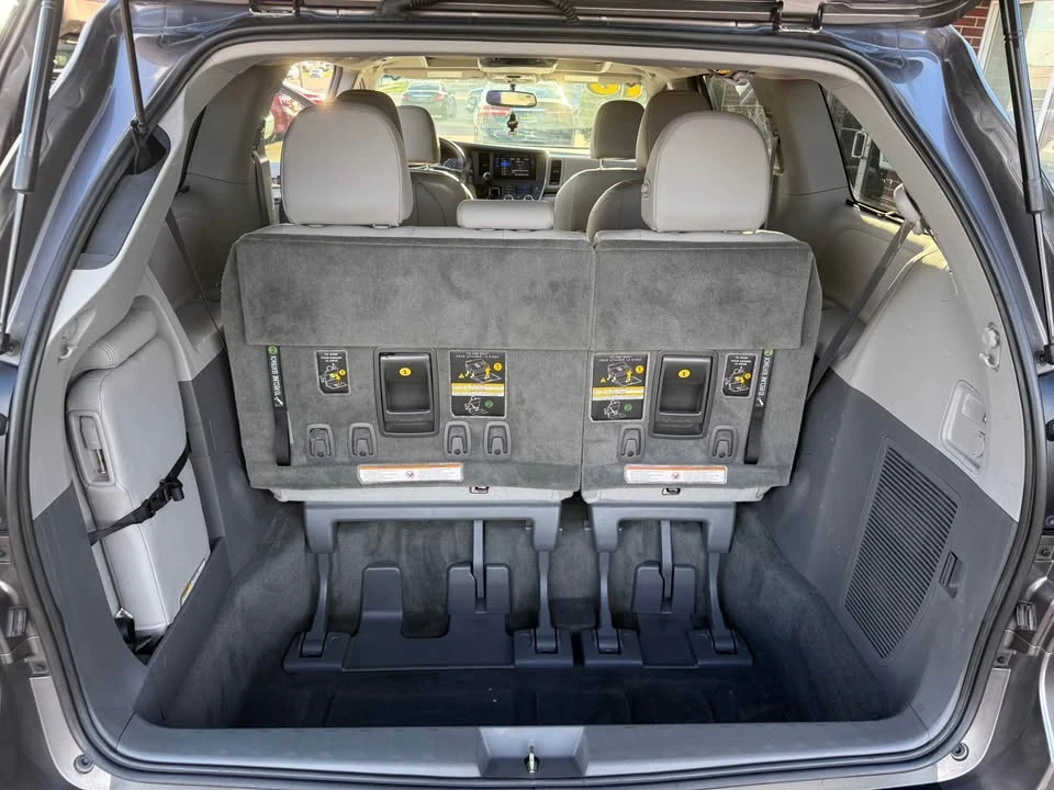 2016 Toyota Sienna 3rd Gen - Image 18 of 20