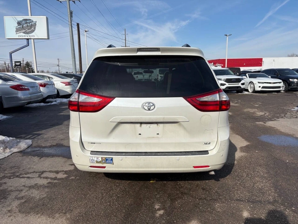 2016 Toyota Sienna 3rd Gen - Image 6 of 10