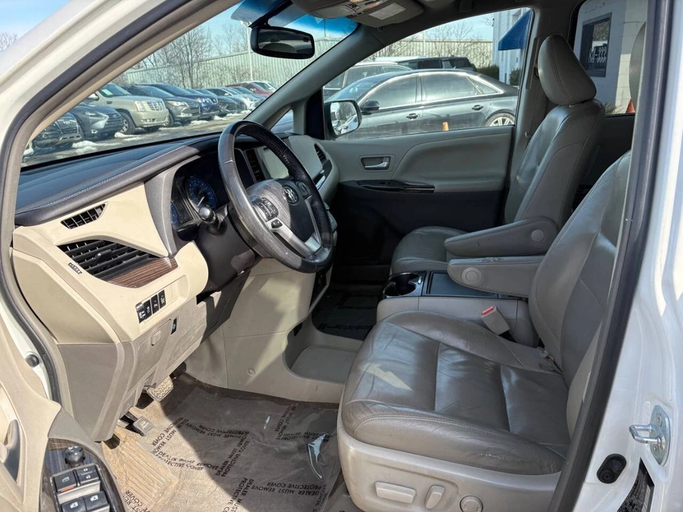 2016 Toyota Sienna 3rd Gen - Image 10 of 10