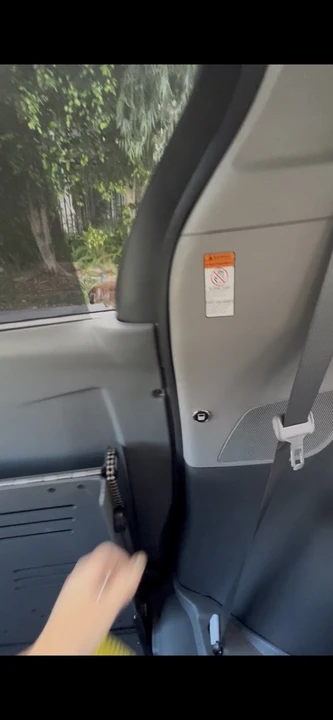 2016 Toyota Sienna 3rd Gen - Image 22 of 24