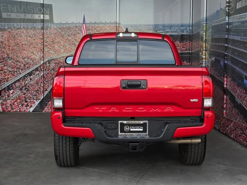 2016 Toyota Tacoma 3rd Gen - Image 4 of 12