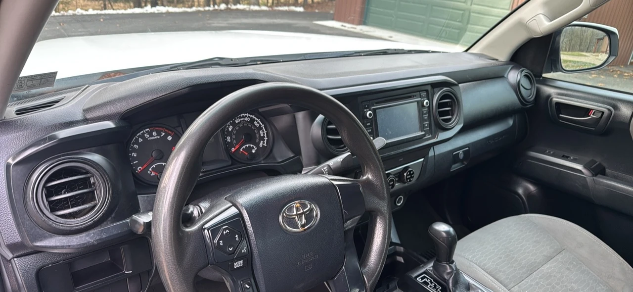 2016 Toyota Tacoma 3rd Gen - Image 8 of 13