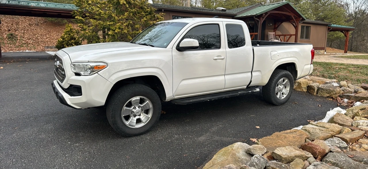 2016 Toyota Tacoma 3rd Gen - Image 2 of 13