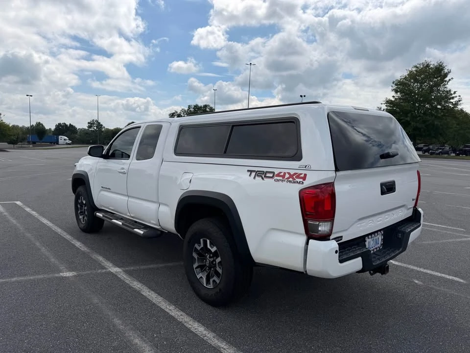 2016 Toyota Tacoma 3rd Gen - Image 5 of 15