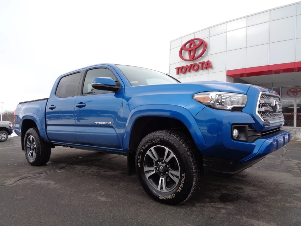 2016 Toyota Tacoma 3rd Gen - Image 2 of 21