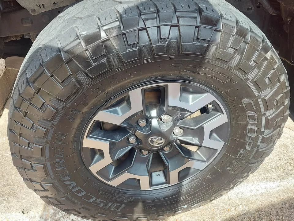 2016 Toyota Tacoma 3rd Gen - Image 10 of 11