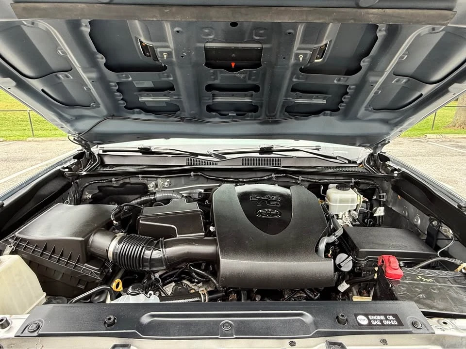 2016 Toyota Tacoma 3rd Gen - Image 9 of 15