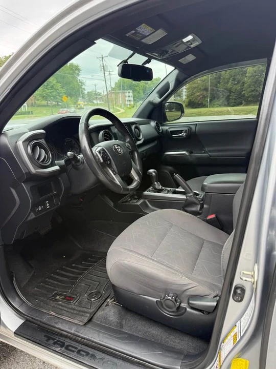 2016 Toyota Tacoma 3rd Gen - Image 10 of 15