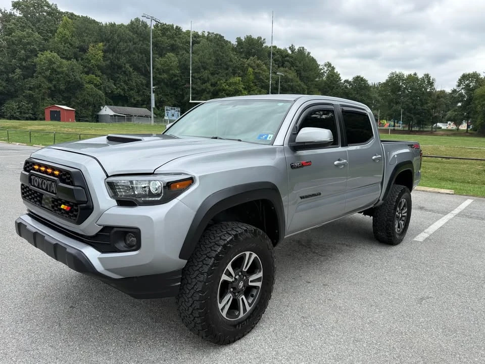 2016 Toyota Tacoma 3rd Gen - Image 2 of 15