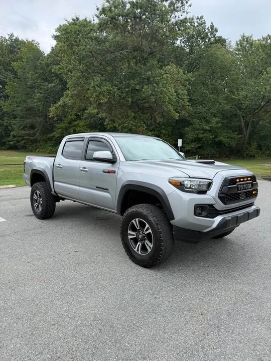 2016 Toyota Tacoma 3rd Gen - Image 13 of 15