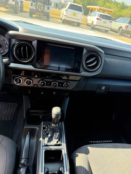 2016 Toyota Tacoma 3rd Gen - Image 6 of 12