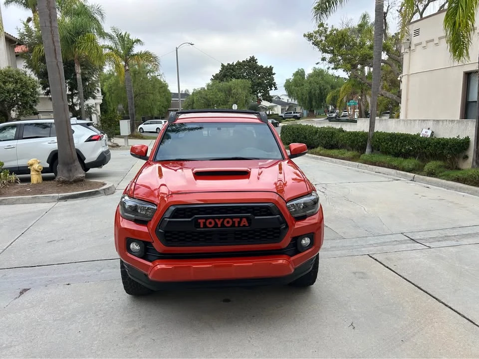 2016 Toyota Tacoma 3rd Gen - Image 4 of 10