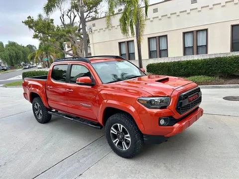 2016 Toyota Tacoma Double Cab TRD Sport Pickup 4D 5 ft