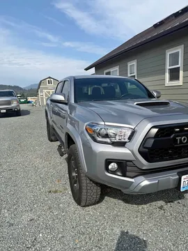 2016 Toyota Tacoma Double Cab TRD Sport Pickup 4D 5 ft