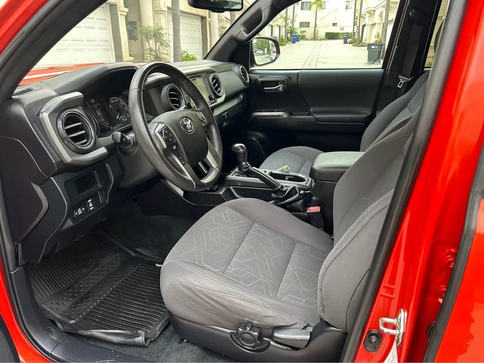 2016 Toyota Tacoma 3rd Gen - Image 9 of 10