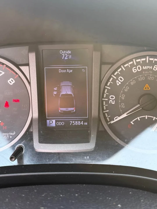 2016 Toyota Tacoma 3rd Gen - Image 7 of 9