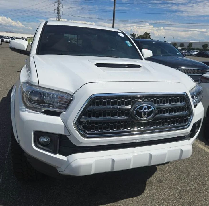 2016 Toyota Tacoma 3rd Gen - Image 2 of 13