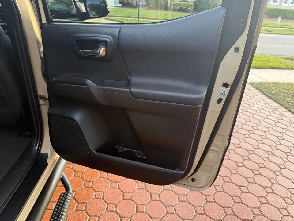 2016 Toyota Tacoma 3rd Gen - Image 20 of 21