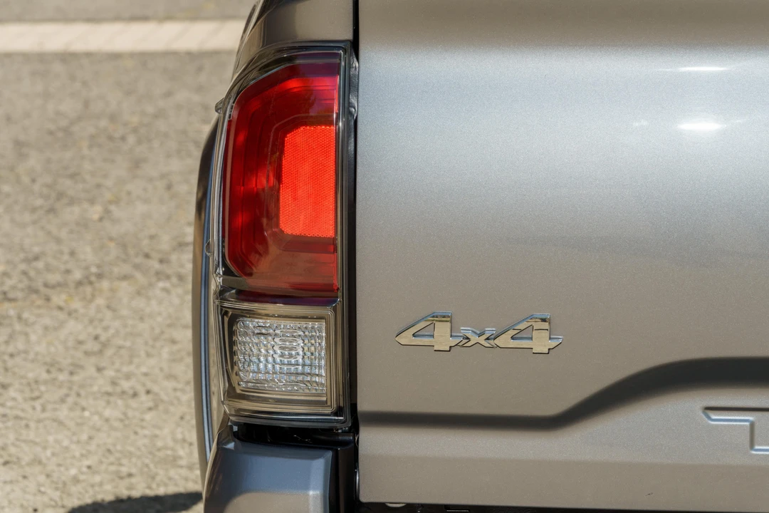 2016 Toyota Tacoma 3rd Gen - Image 26 of 31