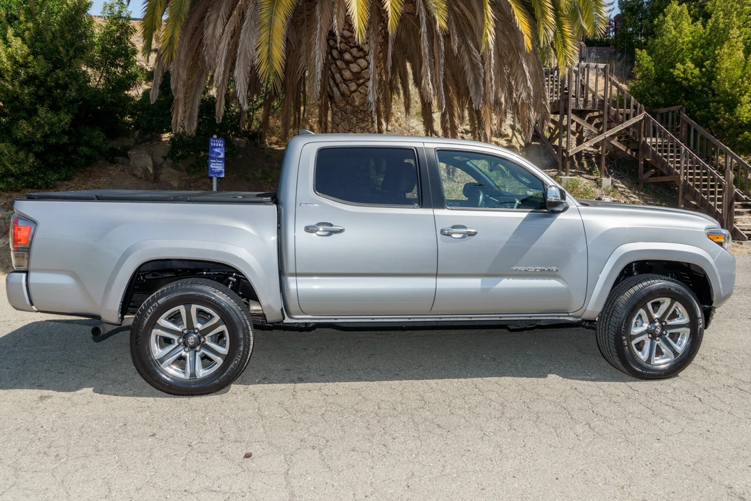 2016 Toyota Tacoma 3rd Gen - Image 8 of 31