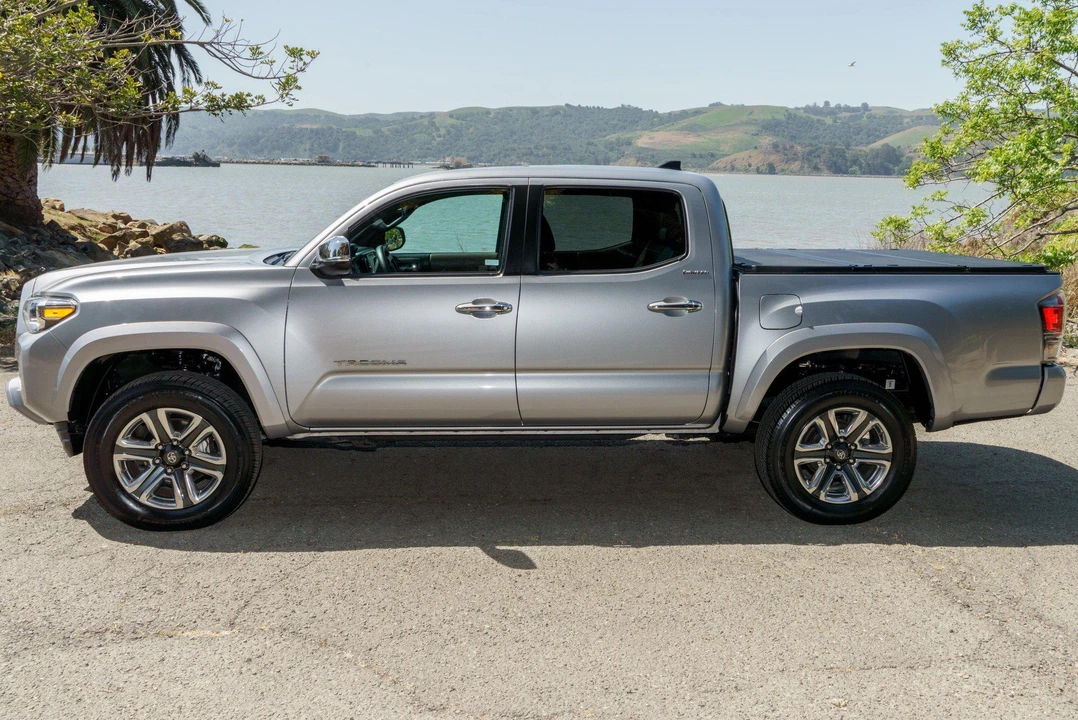 2016 Toyota Tacoma 3rd Gen - Image 3 of 31