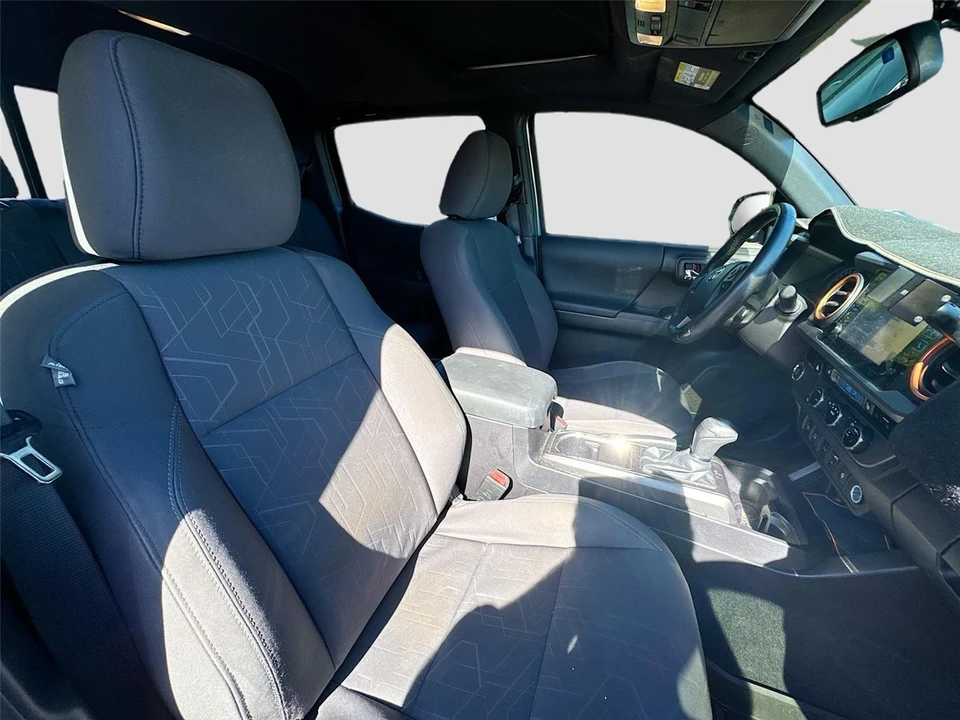 2016 Toyota Tacoma 3rd Gen - Image 9 of 14