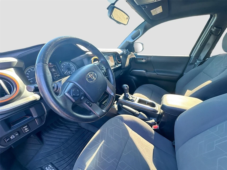 2016 Toyota Tacoma 3rd Gen - Image 14 of 14