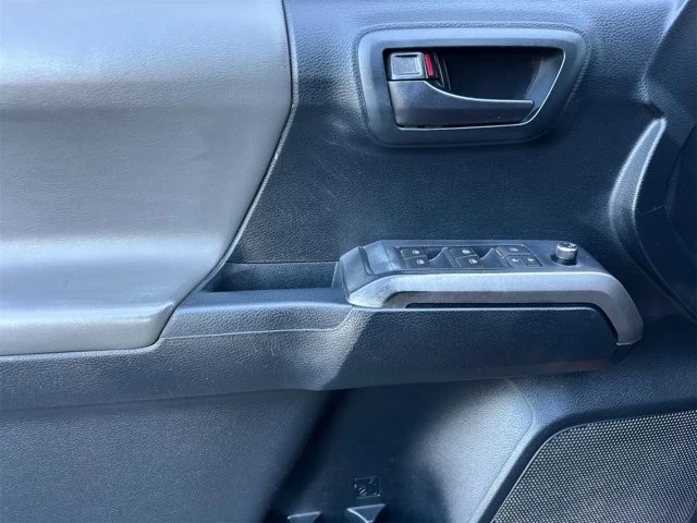 2016 Toyota Tacoma 3rd Gen - Image 11 of 12