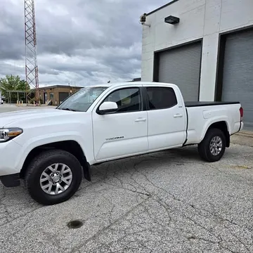 2016 Toyota Tacoma SR5