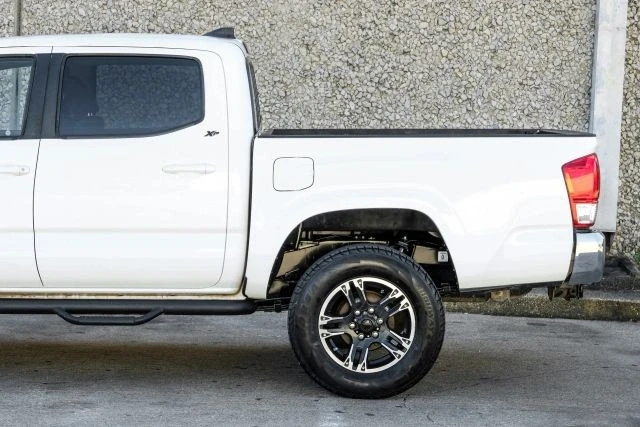 2016 Toyota Tacoma 3rd Gen - Image 15 of 21