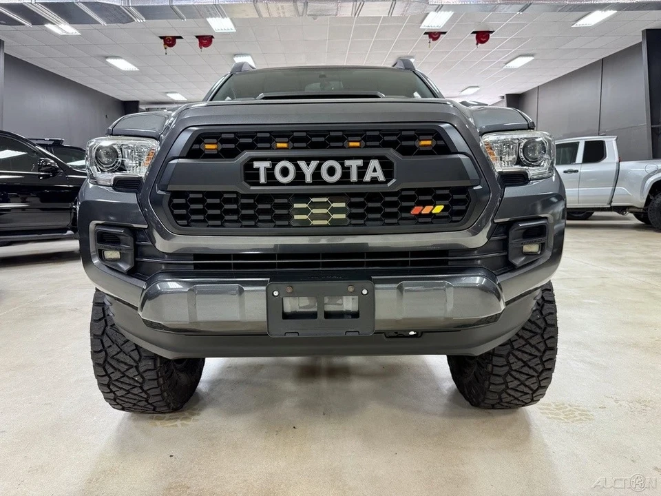 2016 Toyota Tacoma 3rd Gen - Image 5 of 12