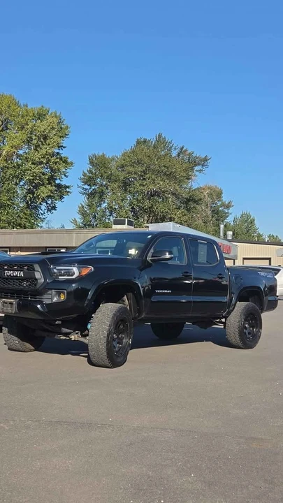 2016 Toyota Tacoma 3rd Gen - Image 2 of 20