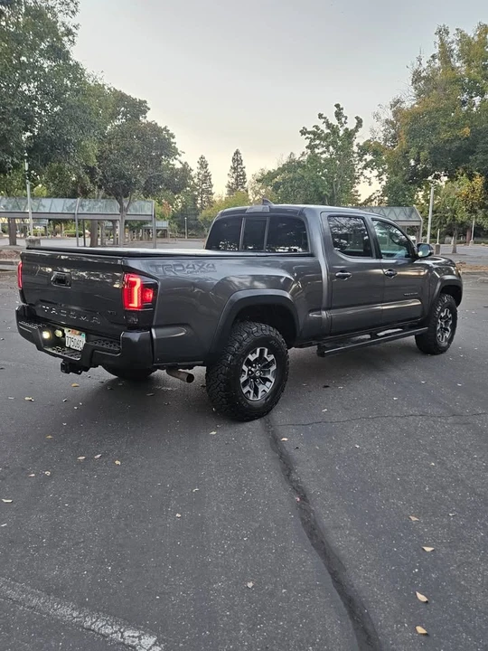 2016 Toyota Tacoma 3rd Gen - Image 5 of 15