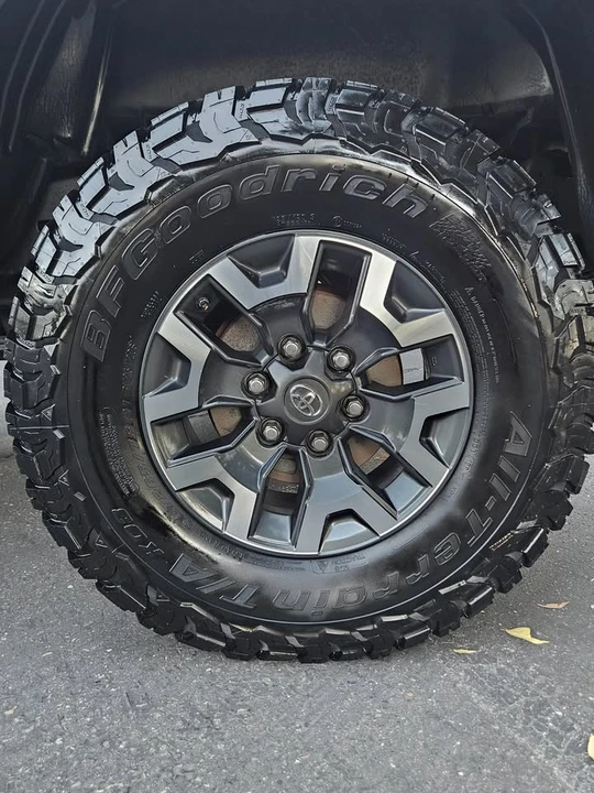 2016 Toyota Tacoma 3rd Gen - Image 9 of 15