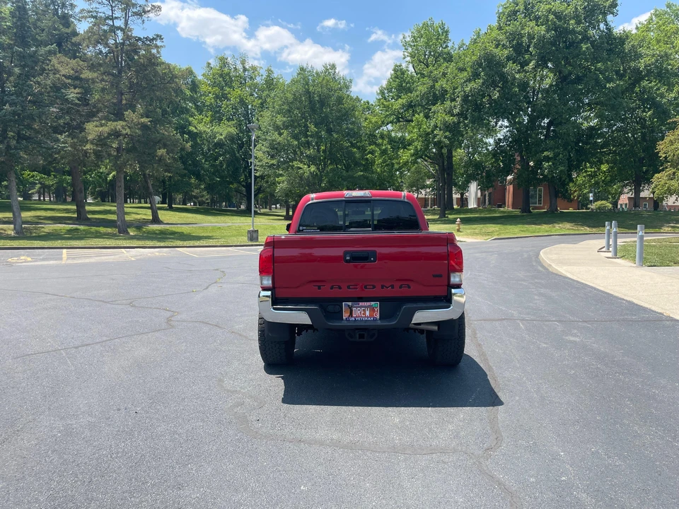 2016 Toyota Tacoma 3rd Gen - Image 9 of 31