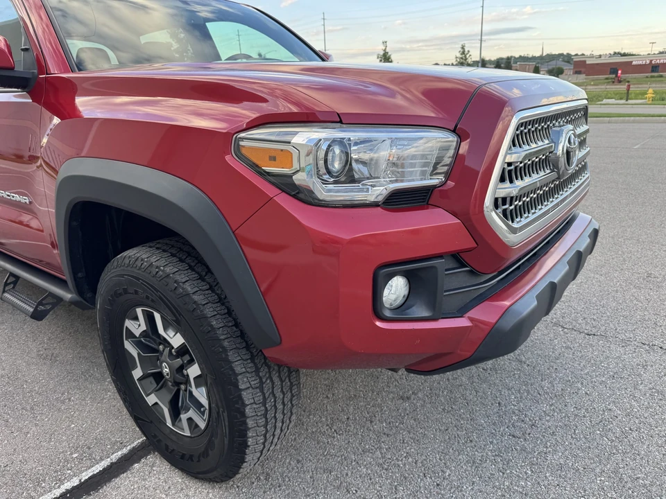 2016 Toyota Tacoma 3rd Gen - Image 29 of 31