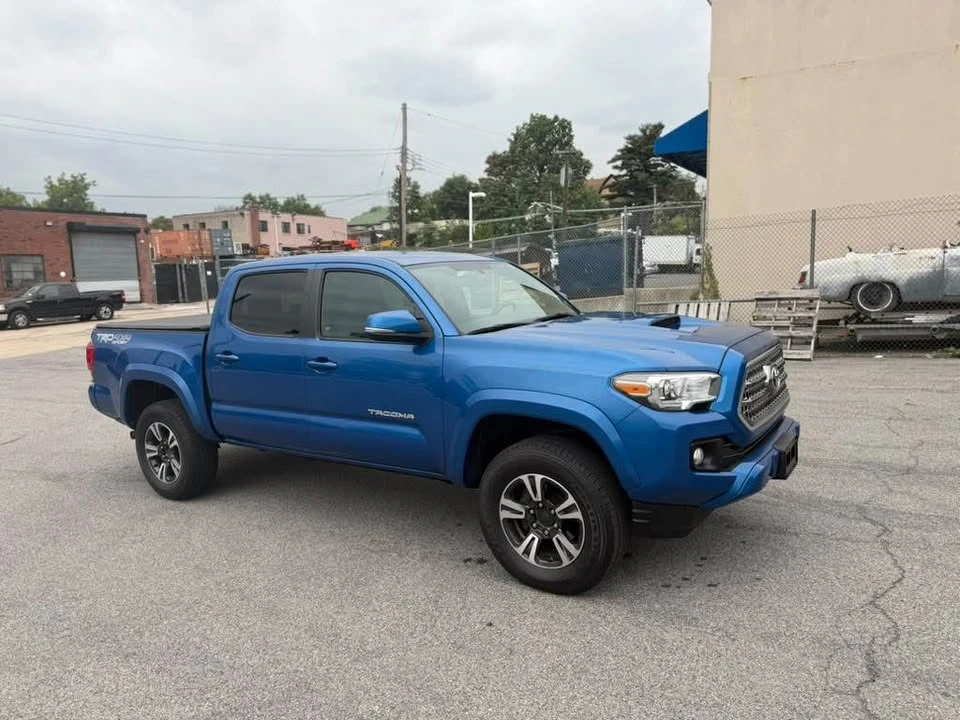 2016 Toyota Tacoma 3rd Gen - Image 4 of 13