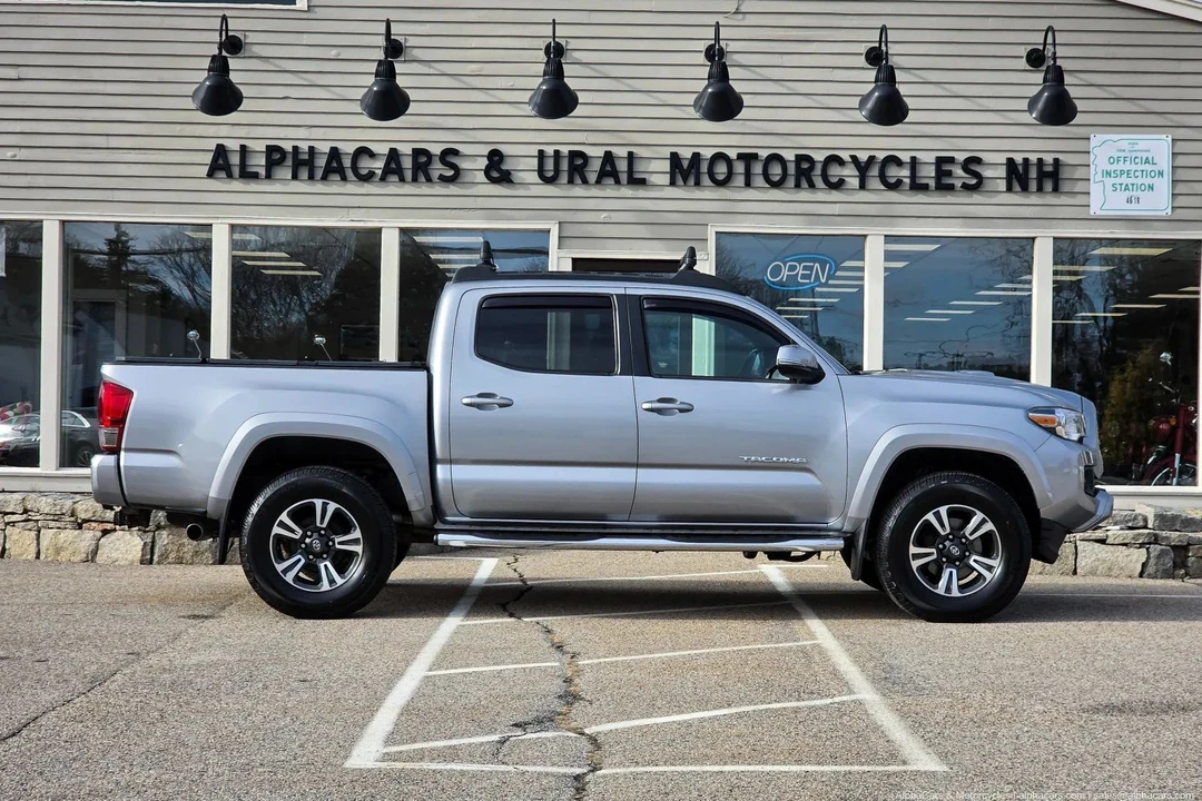 2016 Toyota Tacoma 3rd Gen - Image 5 of 21