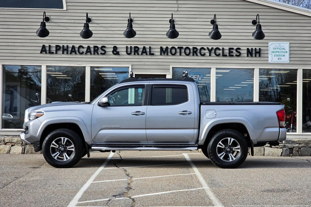 2016 Toyota Tacoma 3rd Gen - Image 16 of 21