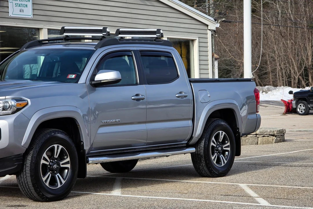 2016 Toyota Tacoma 3rd Gen - Image 15 of 21