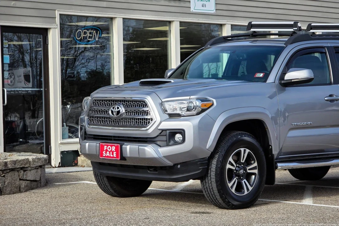 2016 Toyota Tacoma 3rd Gen - Image 14 of 21