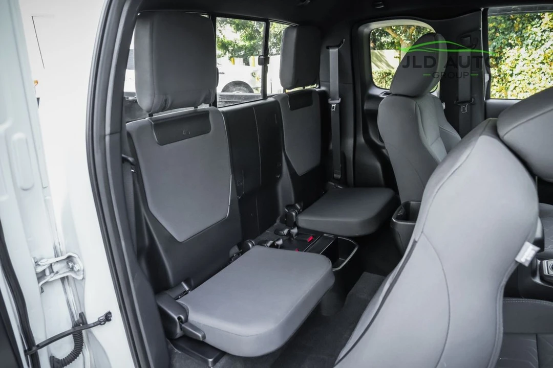 2016 Toyota Tacoma 3rd Gen - Image 11 of 21
