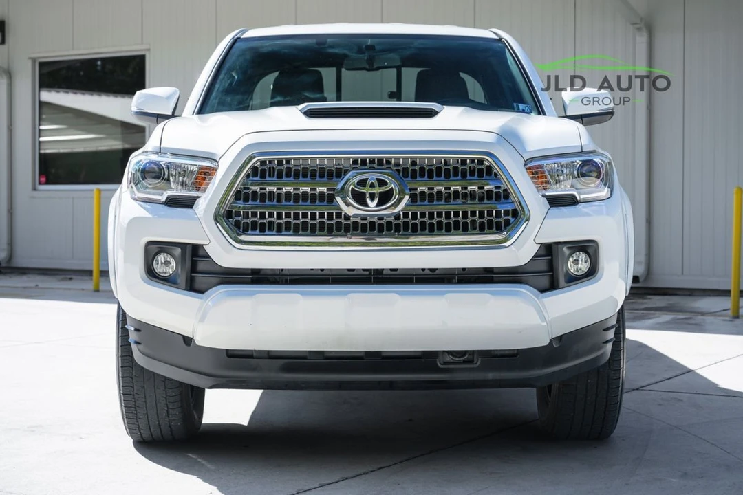 2016 Toyota Tacoma 3rd Gen - Image 2 of 21