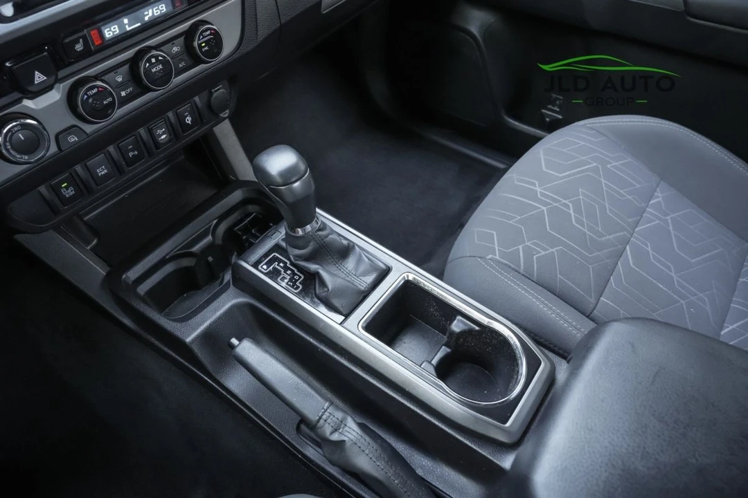 2016 Toyota Tacoma 3rd Gen - Image 16 of 21
