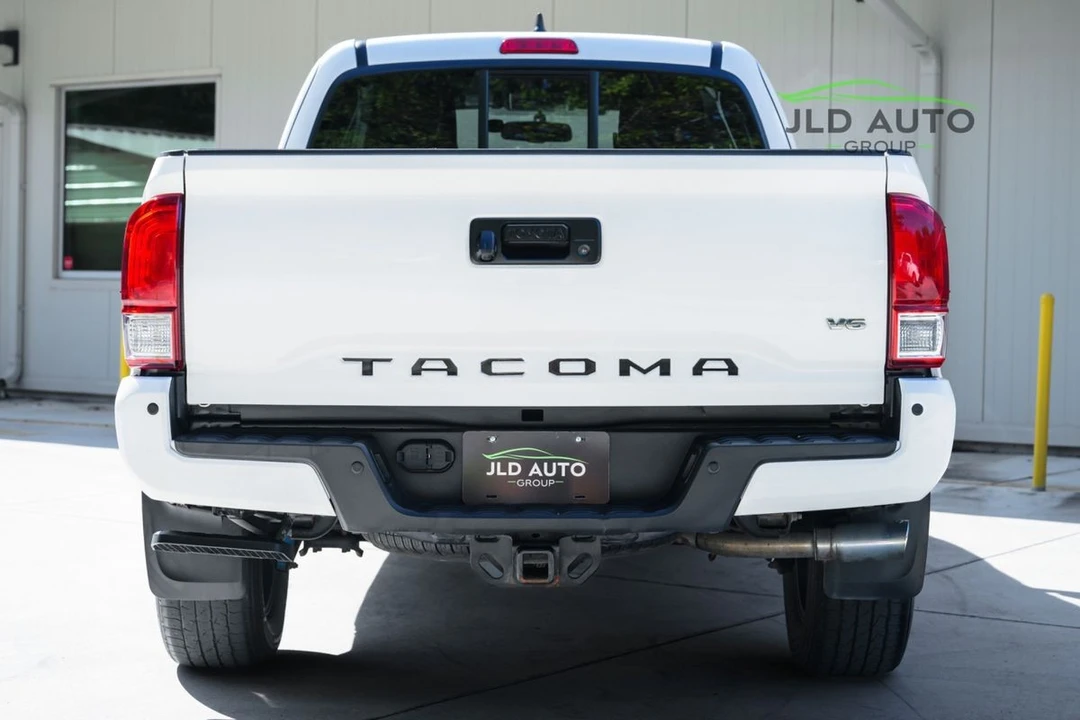 2016 Toyota Tacoma 3rd Gen - Image 5 of 21
