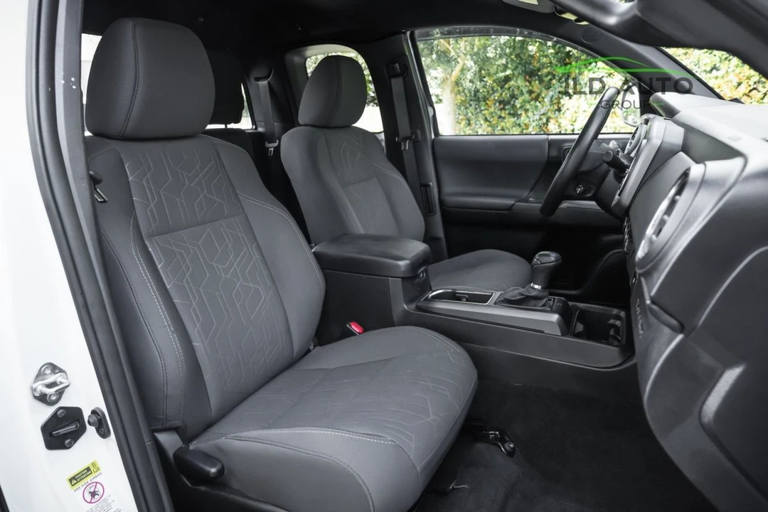 2016 Toyota Tacoma 3rd Gen - Image 10 of 21