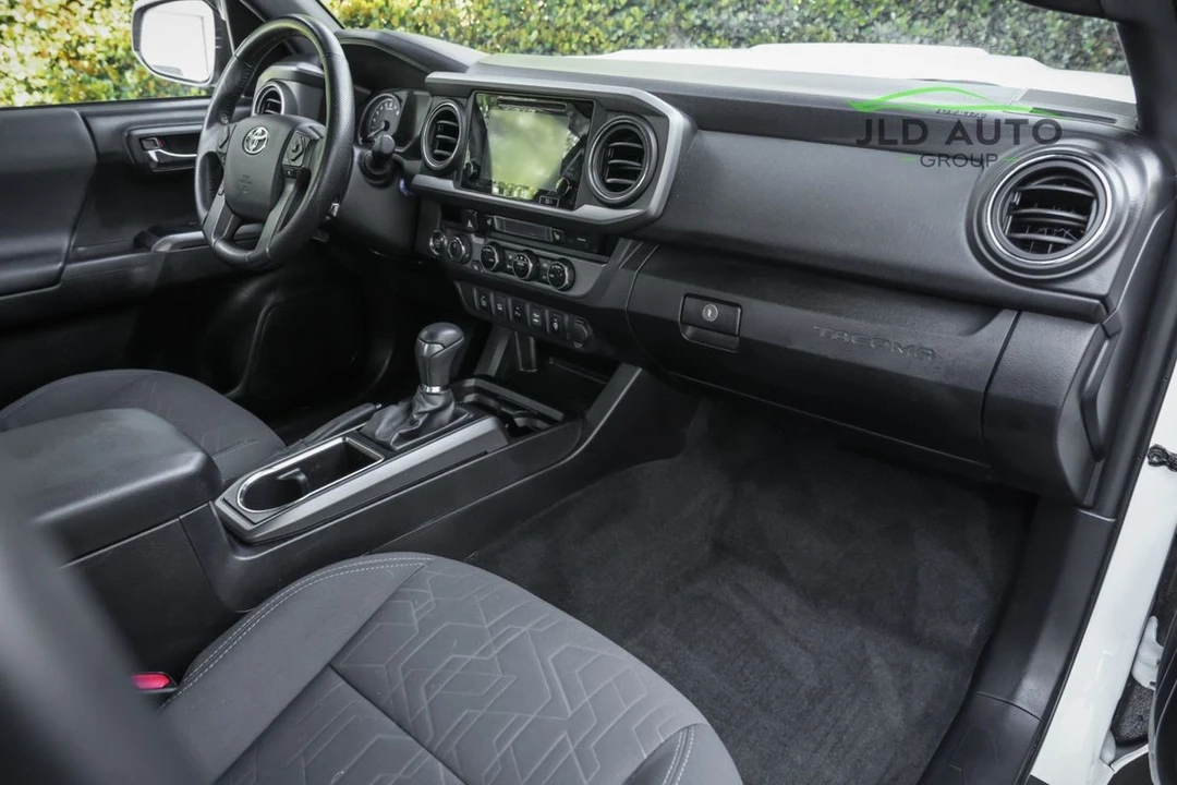 2016 Toyota Tacoma 3rd Gen - Image 9 of 21
